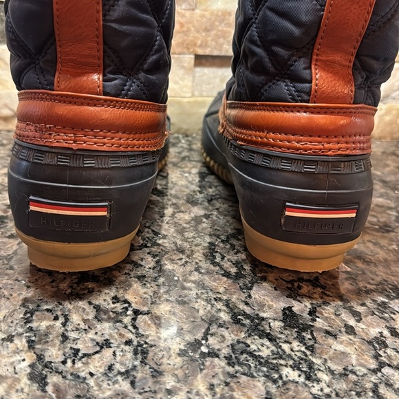 Tommy Hilfiger women’s winter quilted  duck boots 7 - Picture 7 of 14